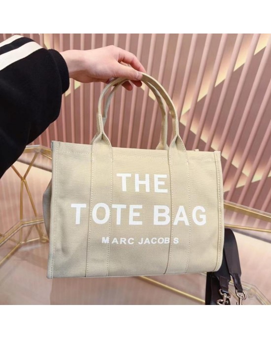 תיק מארק ג'ייקובס