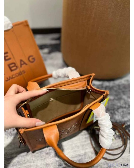 תיק מארק ג'ייקובס 33/27 25/20 ס"מ