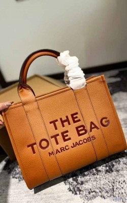 תיק מארק ג'ייקובס 33/27 25/20 ס"מ