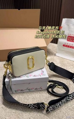 תיק מארק ג'ייקובס 19/12 ס"מ