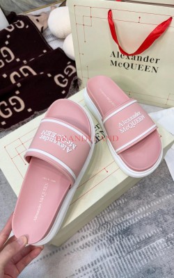 כפכפי מקווין McQueen