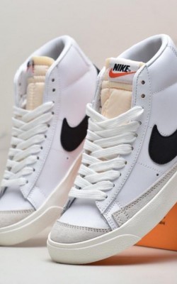 נעלי נייק בלייזר NIKE BLAZER Mid '77