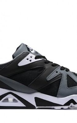 נעלי נייק TRIAX