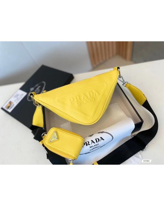 תיק פראדה המבוקש בצבעים מטורפים