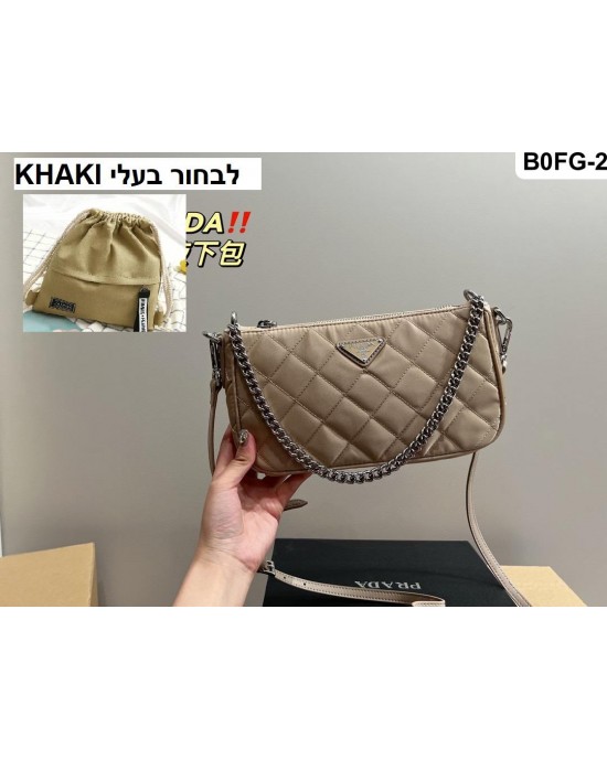 תיק פראדה במגוון צבעים תיק פראדה במגוון צבעים