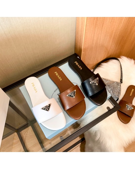 סנדלי פראדה