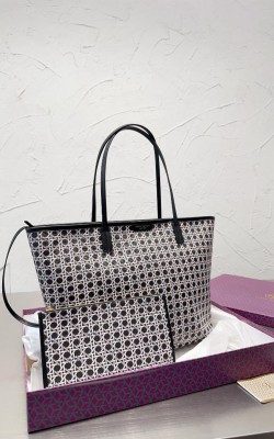 תיק טורי במגוון צבעים