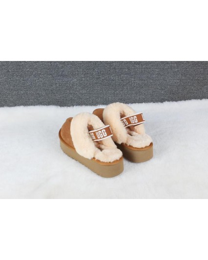 כפכפי UGG פלטפורמה