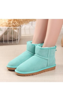 מגפי UGG לנשים 