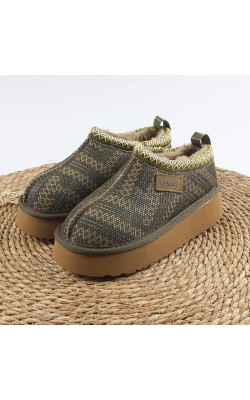 מגפי UGG לנשים 