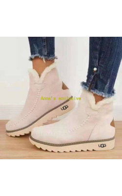 נעלי UGG