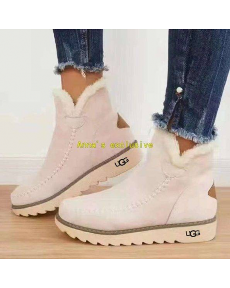 נעלי UGG
