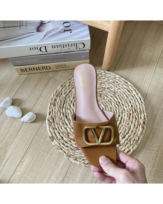 כפכפי ולנטינו 