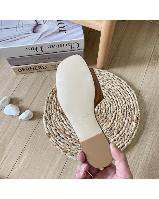 כפכפי ולנטינו 