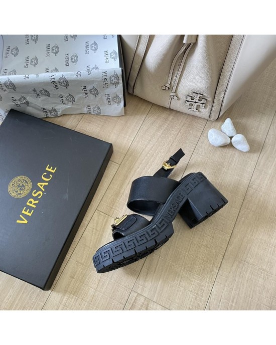 סנדלי עקב  ורסצ'ה