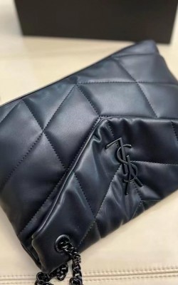 תיקי איב סאן לורן 