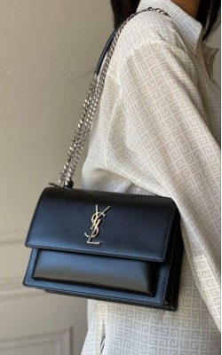 תיק איב סאן לורן