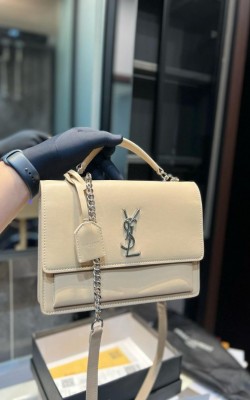 תיק איב סאן לורן