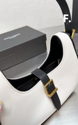 תיק איב סאן לורן