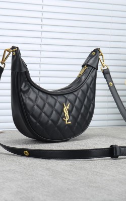 תיק איב סאן לורן