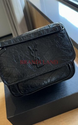 תיק איב סאן לורן 