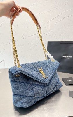 תיק איב סאן לורן