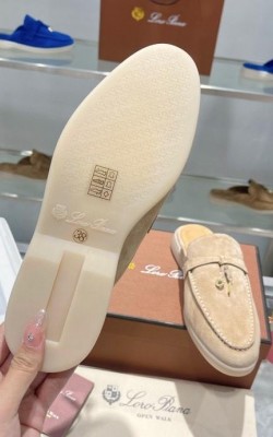 כפכפי לורו פיאנה