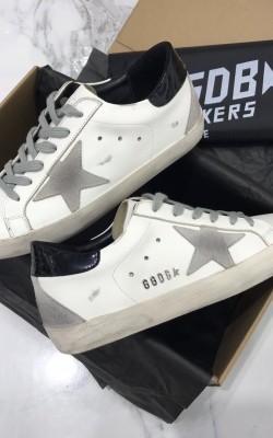 נעלי גולדן גוס