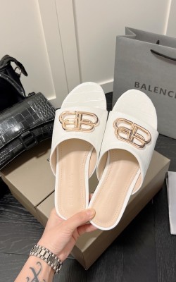 סנדלי בלנסיאגה