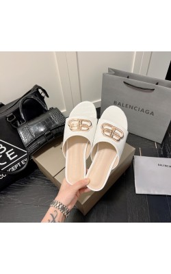 סנדלי בלנסיאגה