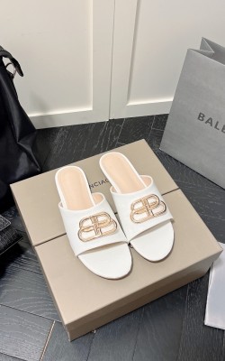 סנדלי בלנסיאגה