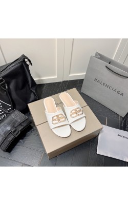 סנדלי בלנסיאגה