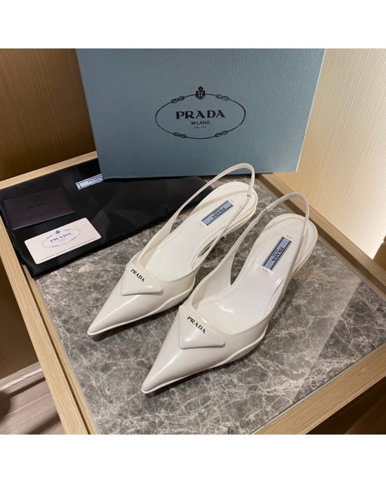 סנדלי פראדה