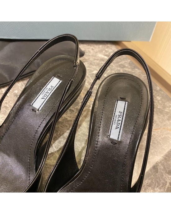 סנדלי פראדה