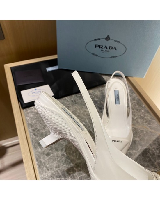 סנדלי פראדה