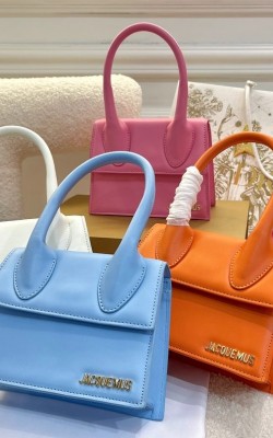 תיק מהמם עם מגוון צבעי קיץ