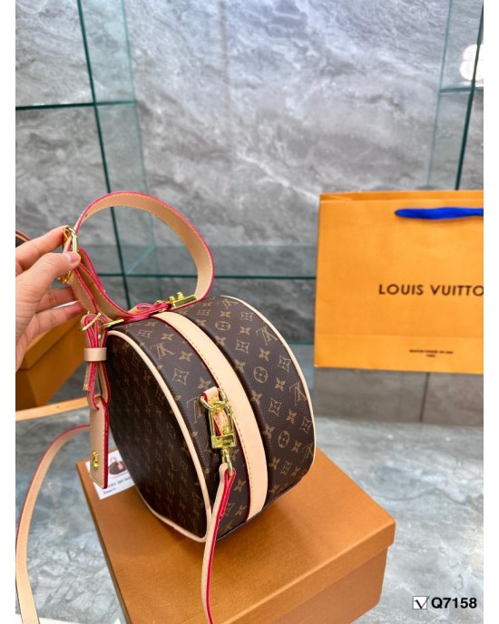 תיק לואי מהמם בשלושה צבעים