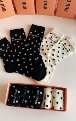 גרביים מיו מיו מארז חמש זוגות