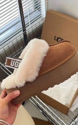 כפכפי עננים UGG הדגם הכי גבוה ואיכותי שקיים