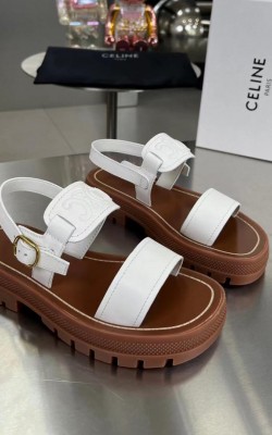 סנדלי סלין בשלושה צבעים באיכות גבוהה