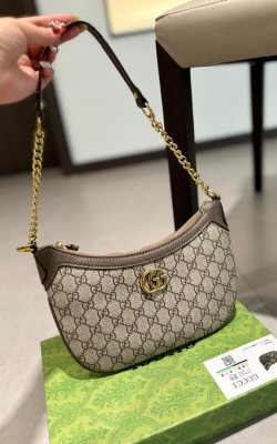 תיק גוצי   27/17 ס"מ