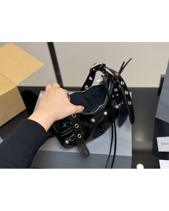 תיק בלנסיאגה 25/12 ו 32/14 ס