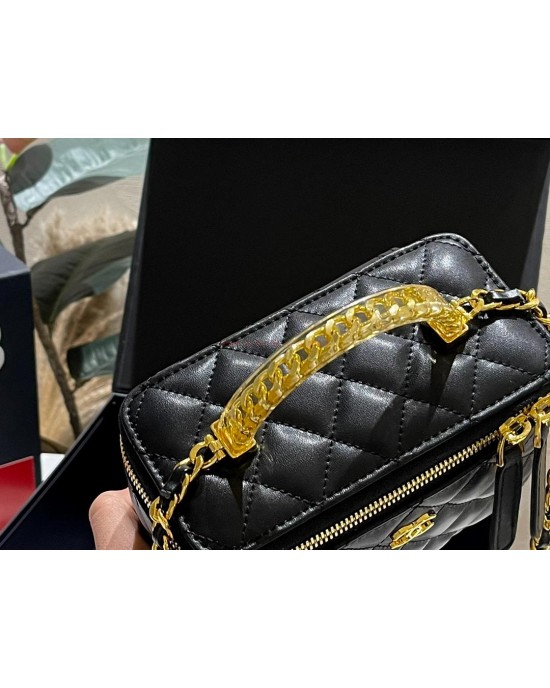 תיק שאנל 17 ס