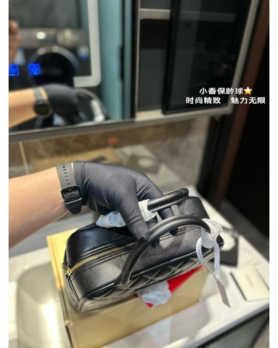 תיק שאנל 30/7/17 ס