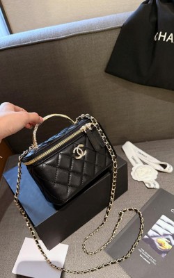 תיק שאנל 18 ס"מ