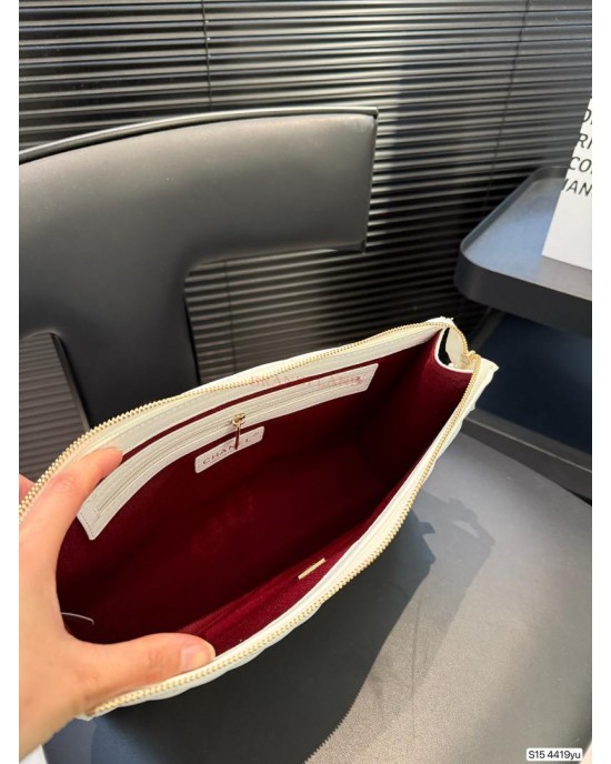 תיק שאנל 28/20 ס