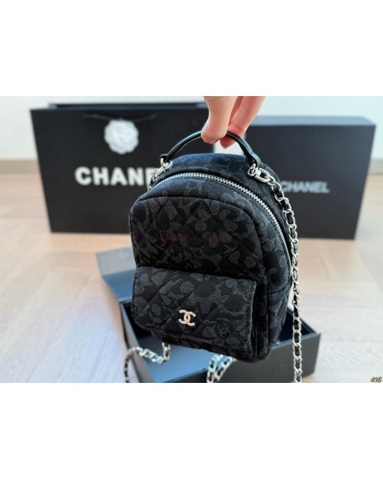 תיק גב שאנל 13/19 ס