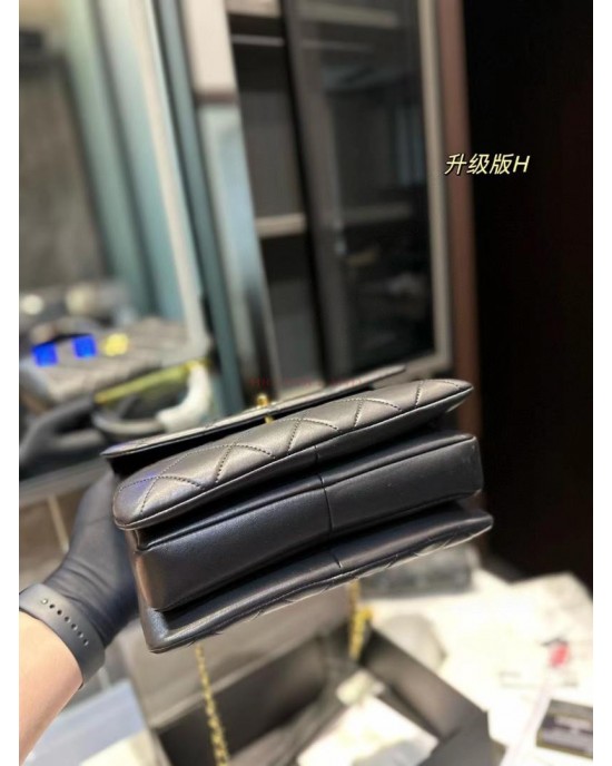 תיק שאנל 24/17 ס