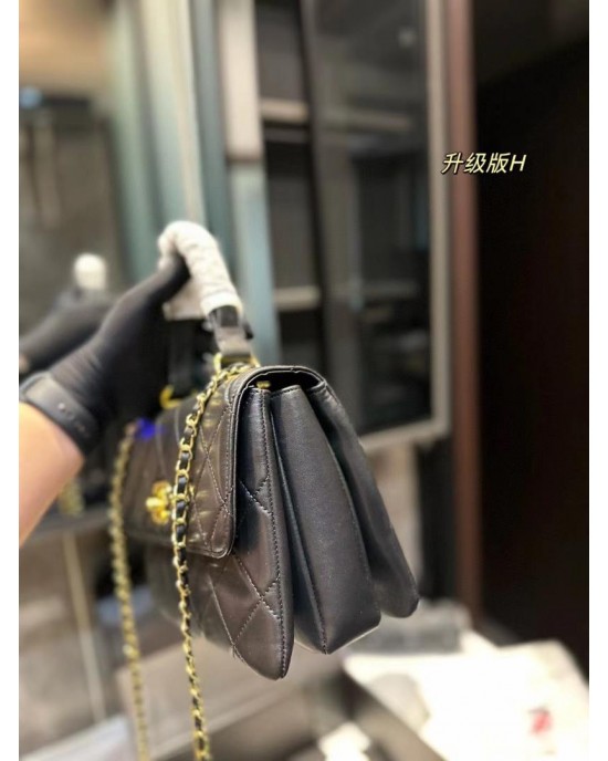 תיק שאנל 24/17 ס