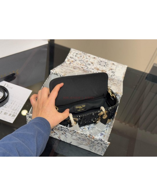 תיק דיור 22/12 ס